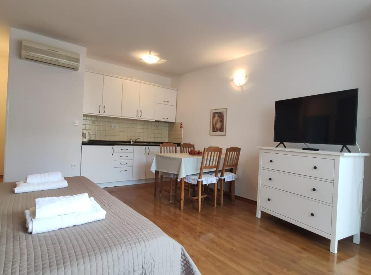 Ivana Apartman 2 Crikvenica Exterior photo