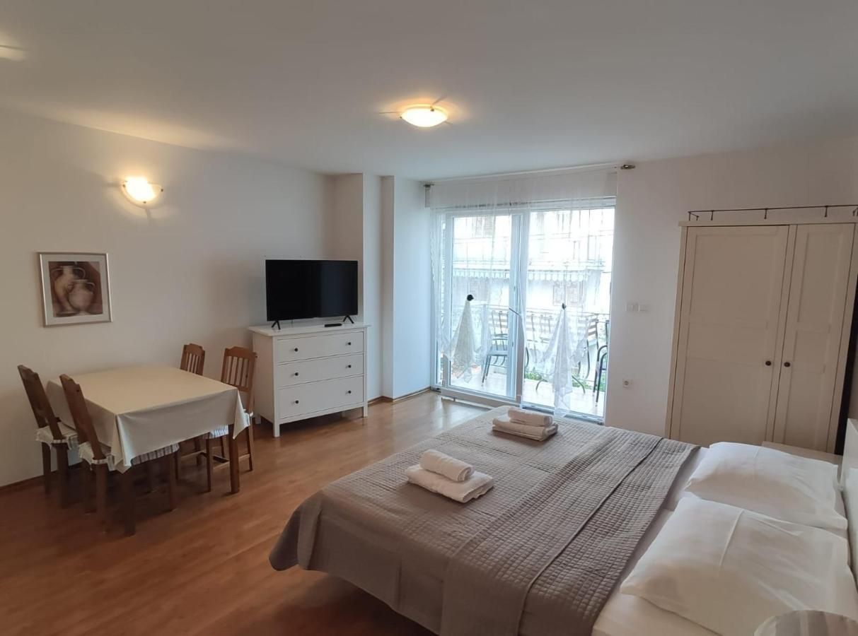 Ivana Apartman 2 Crikvenica Exterior photo